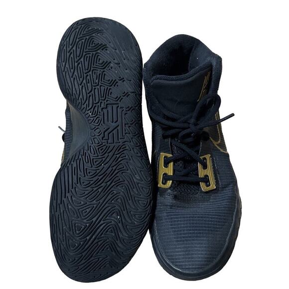 Size 7.5 - Nike Kyrie Flytrap 4 Black Metallic Gold 2021 - Picture 6 of 7